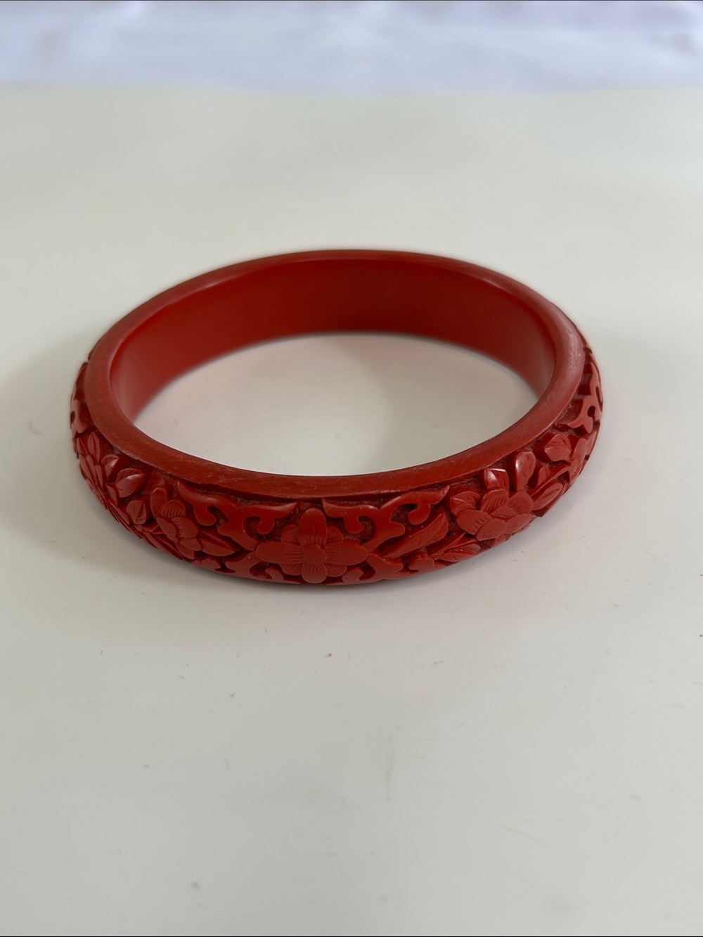VTG Chinese Floral Carved Red Cinnabar Slip-On Bangle Bracelet 40g